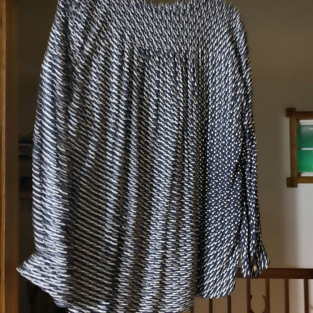 Navy and white blouse smoke free home